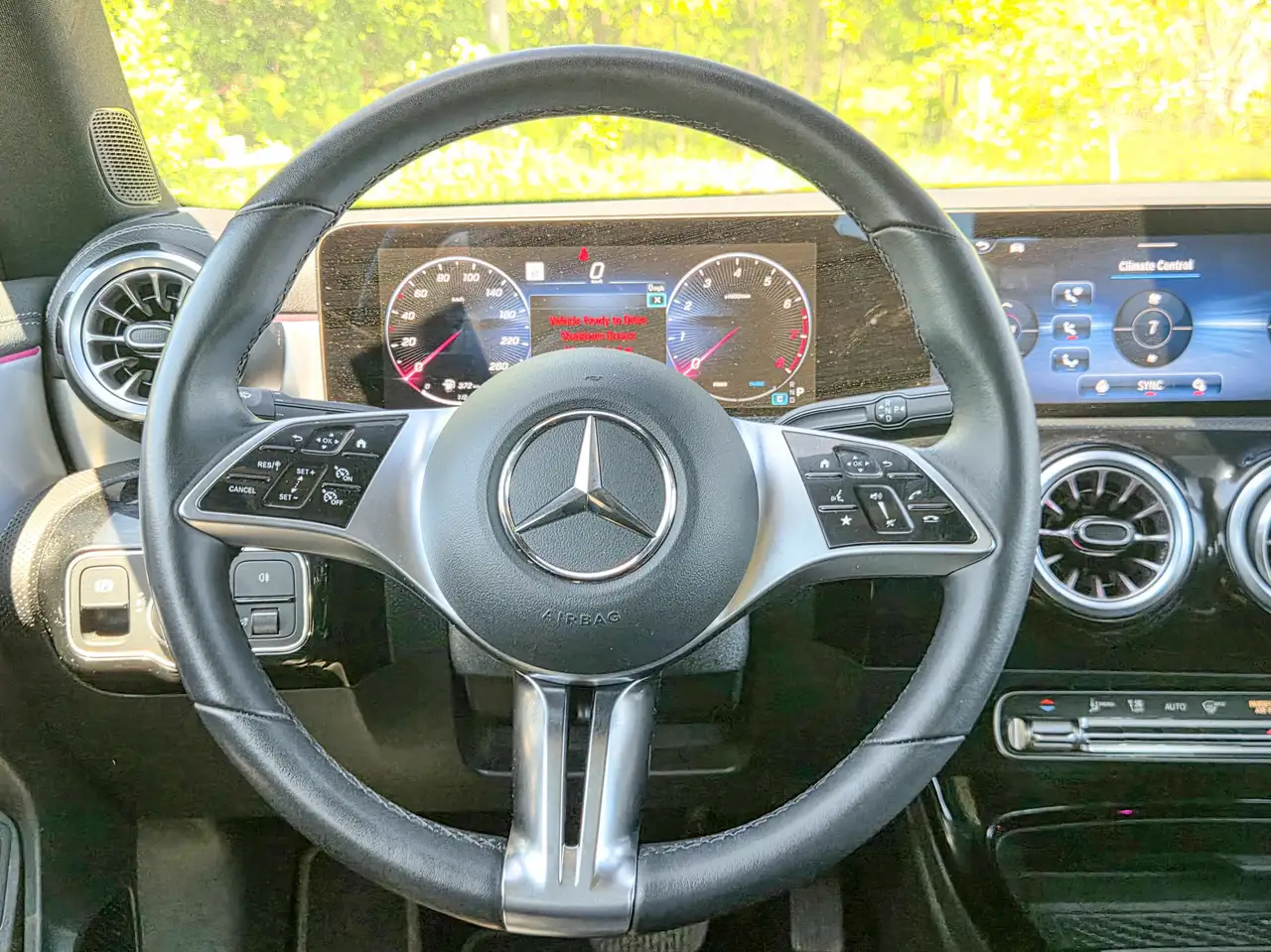Mercedes-Benz CLA - Image 15