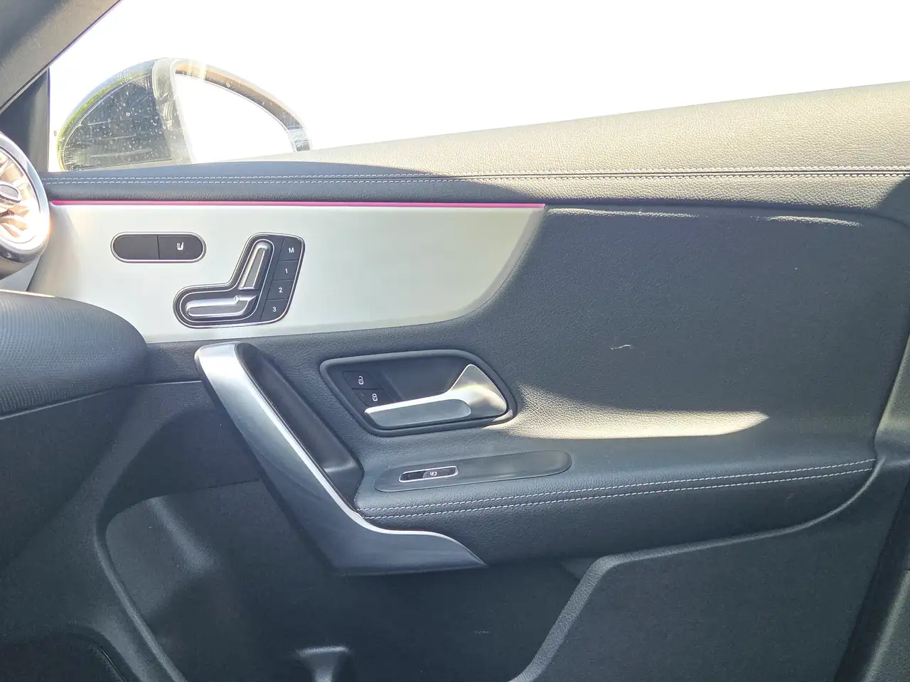Mercedes-Benz CLA - Image 24