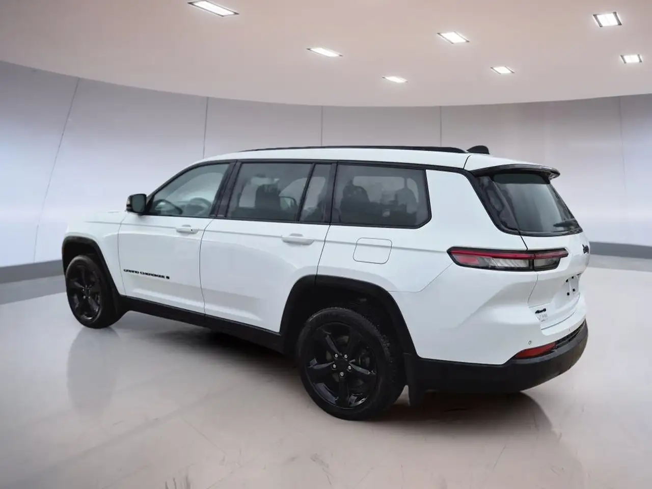 Jeep Grand Cherokee - Image 9