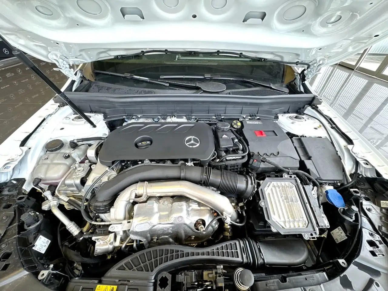 Mercedes-Benz GLB - Image 29