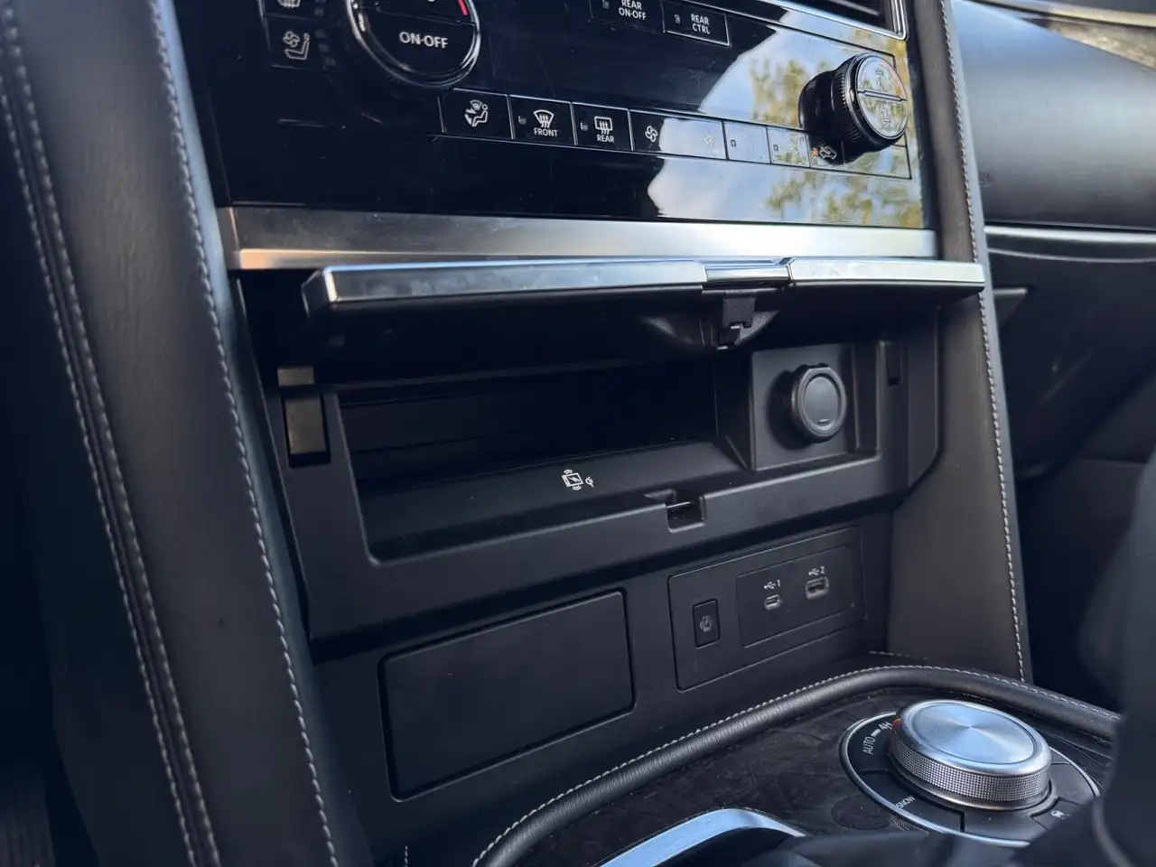 Infiniti QX80 - Image 17