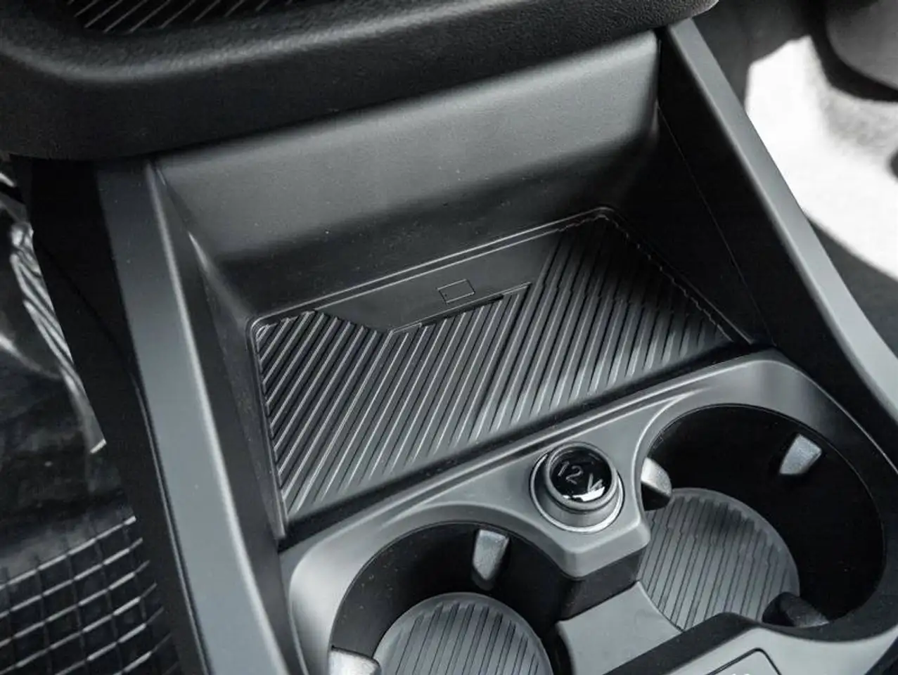 BMW 2 Series - Image 20