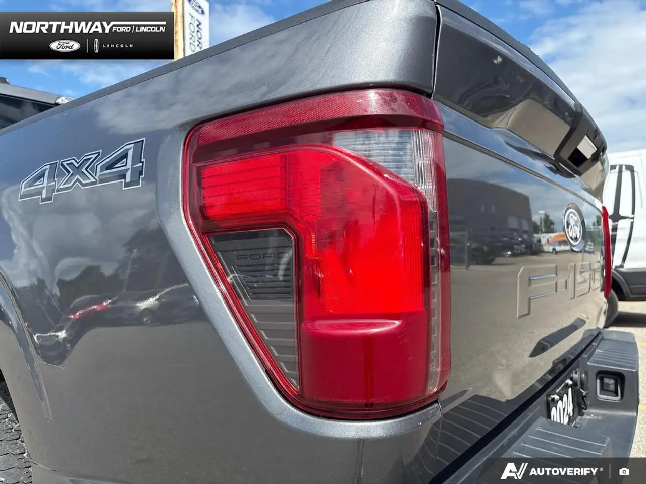 Ford F-150 - Image 12