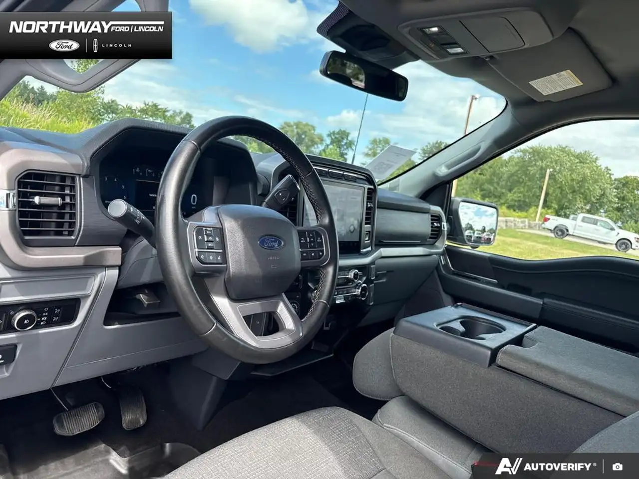 Ford F-150 - Image 2