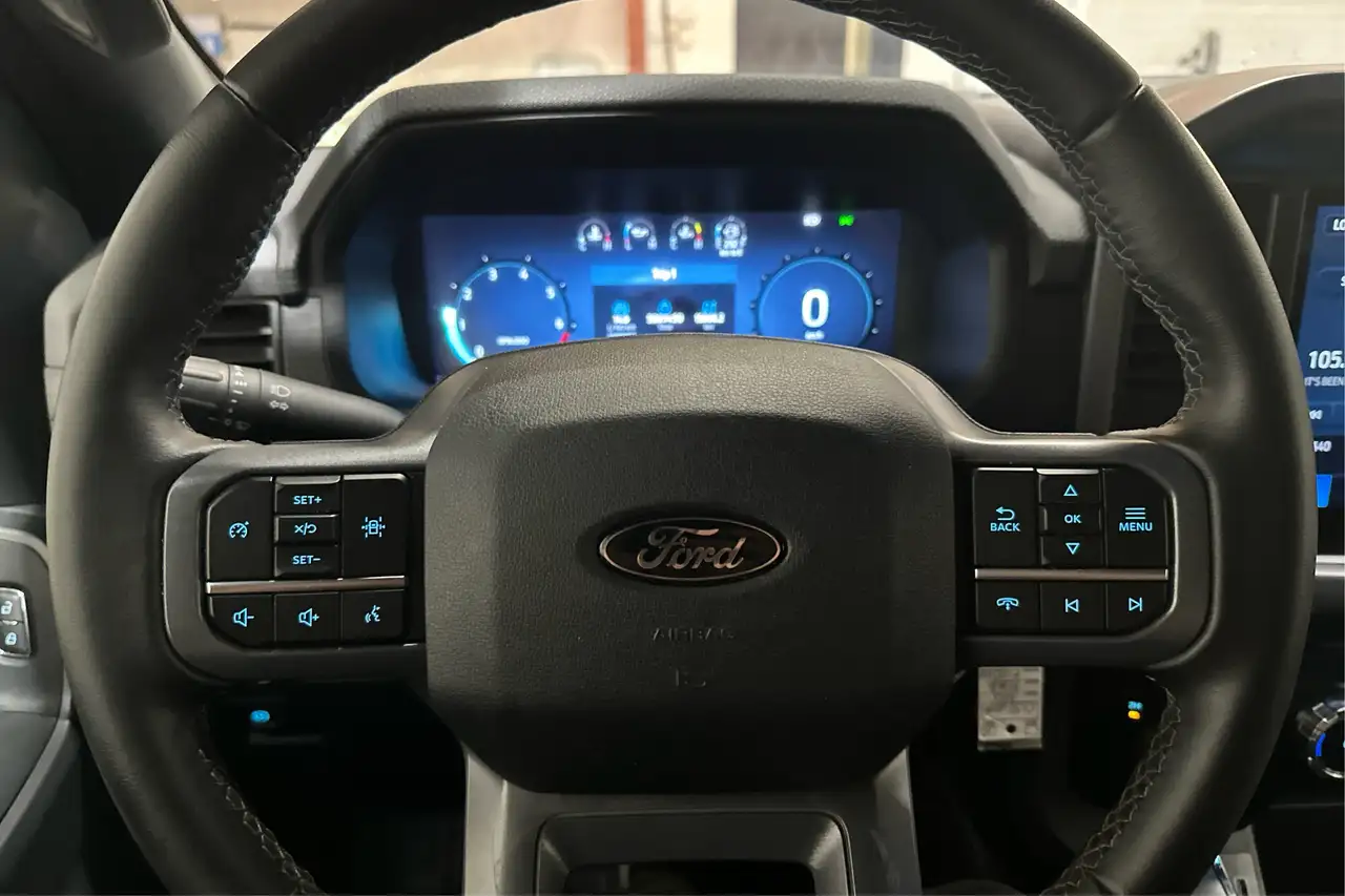 Ford F-150 - Image 17