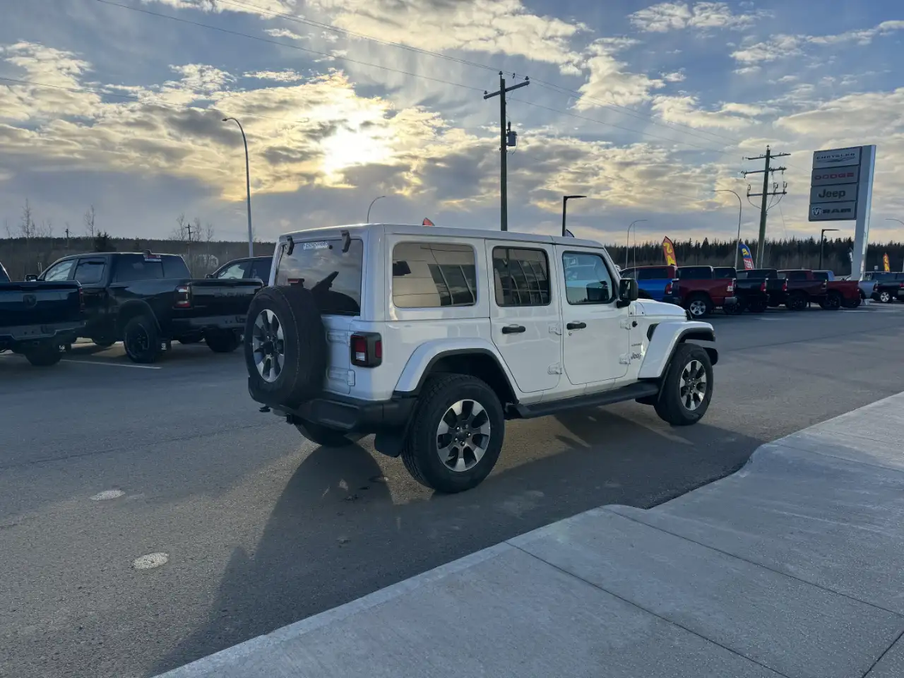 Jeep Wrangler - Image 5