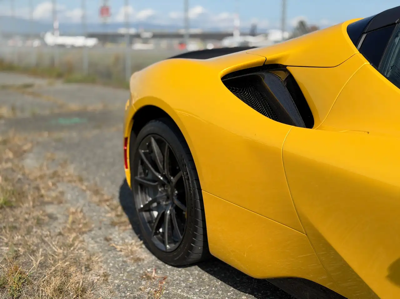 Ferrari SF90 Spider - Image 19