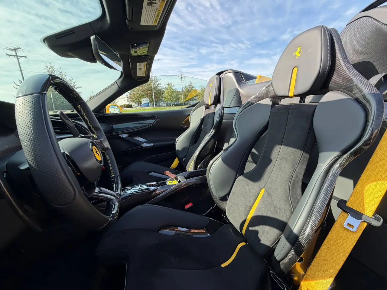 Ferrari SF90 Spider - Image 34