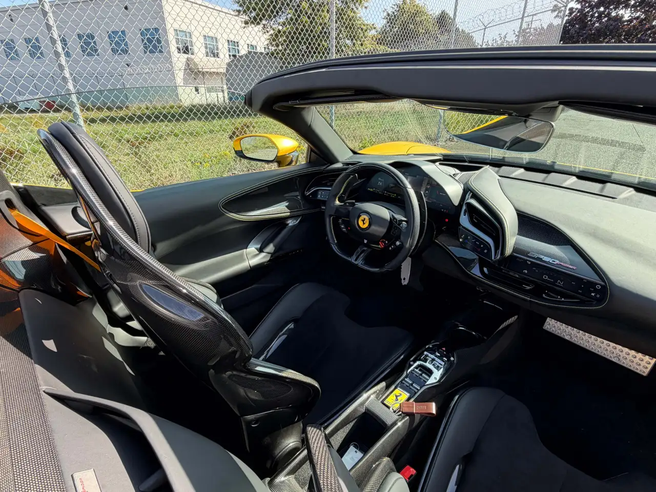 Ferrari SF90 Spider - Image 29