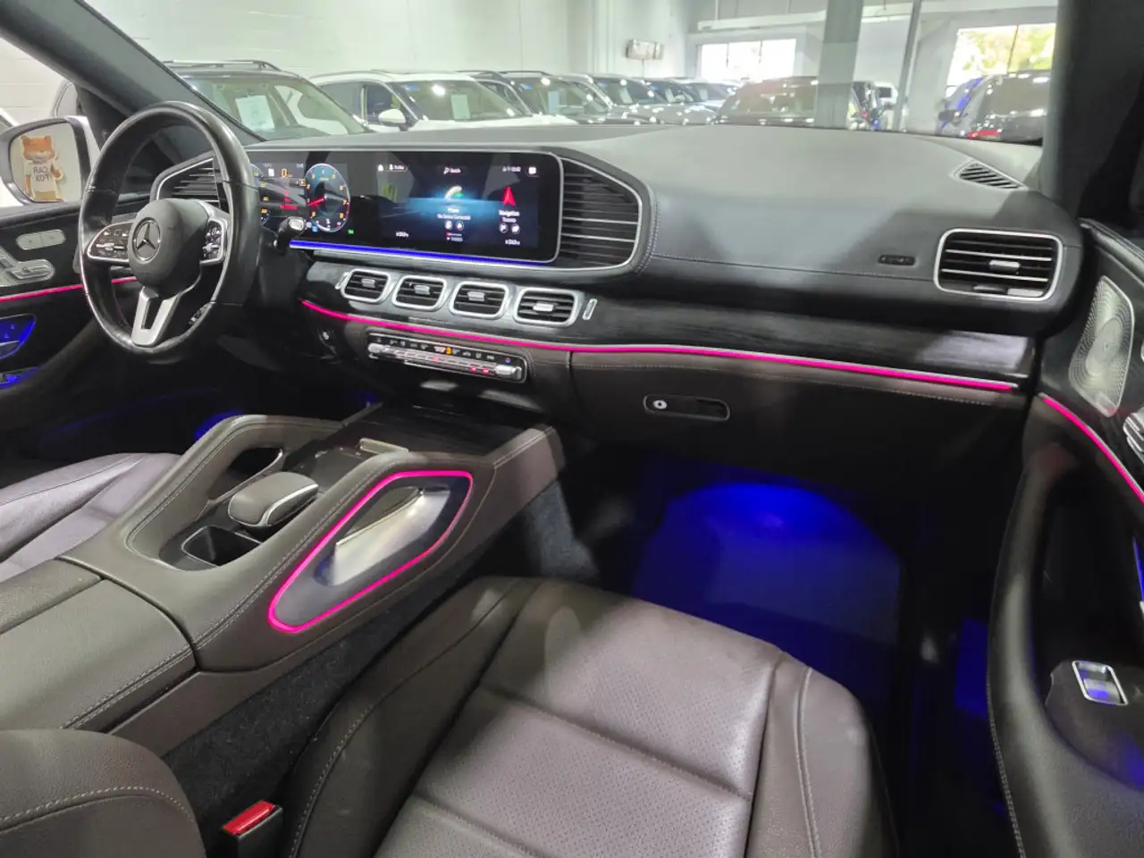 Mercedes-Benz GLE - Image 23