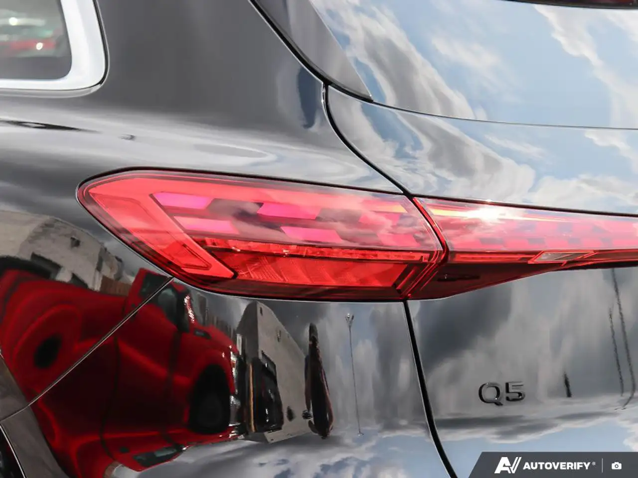 Audi Q5 - Image 14