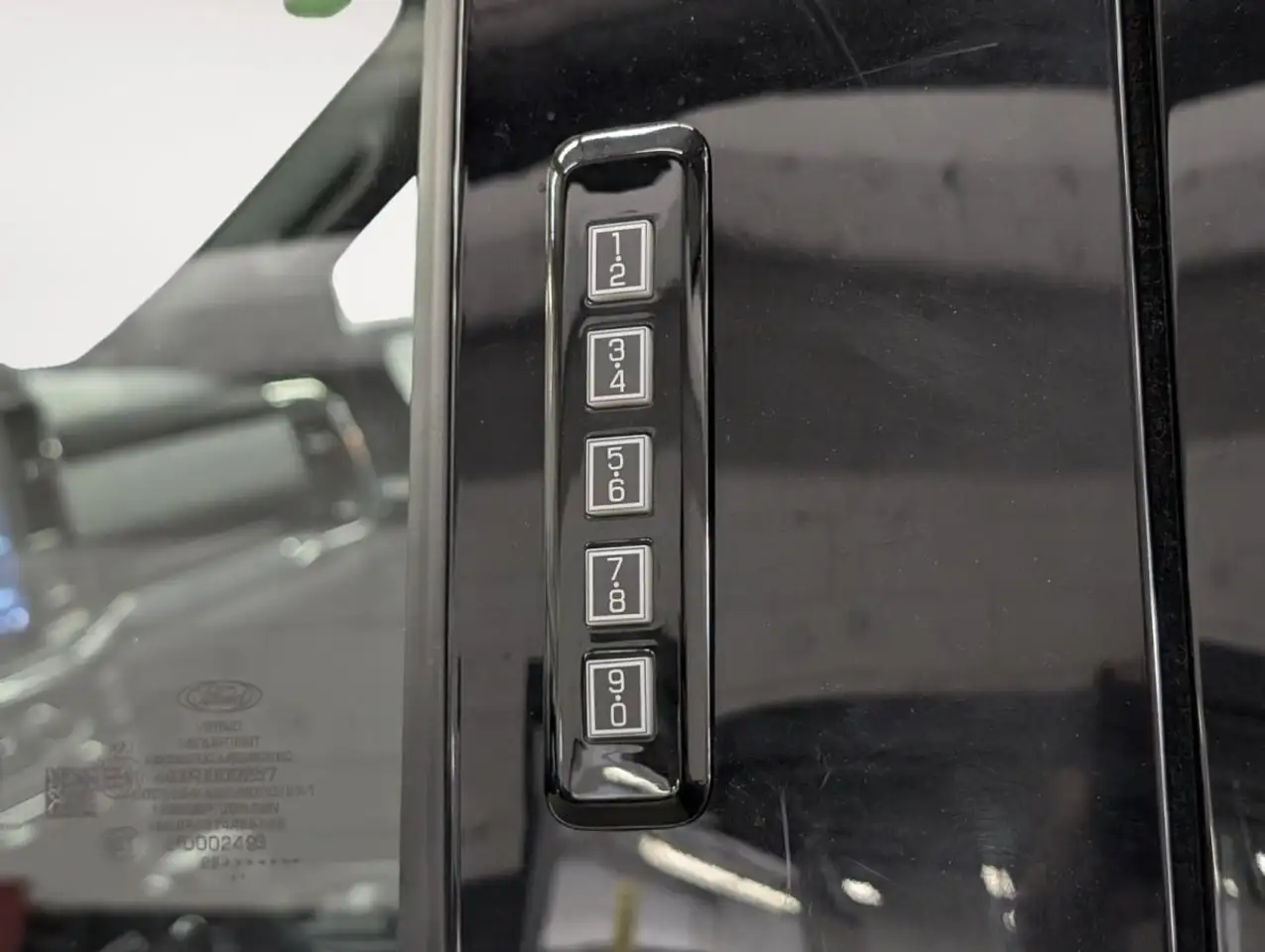 Ford F-150 - Image 34