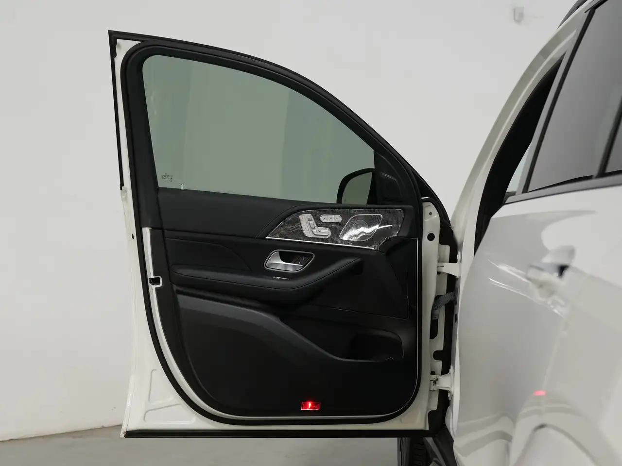 Mercedes-Benz GLE - Image 9