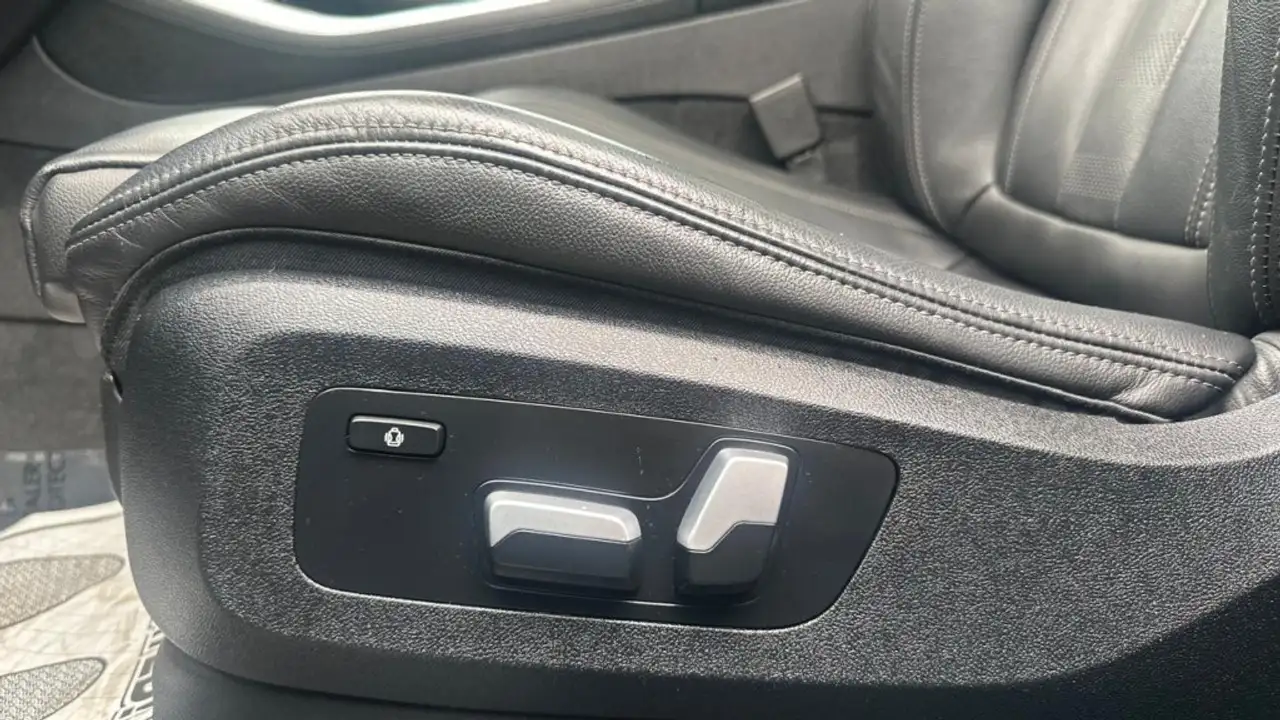 BMW X5 - Image 11