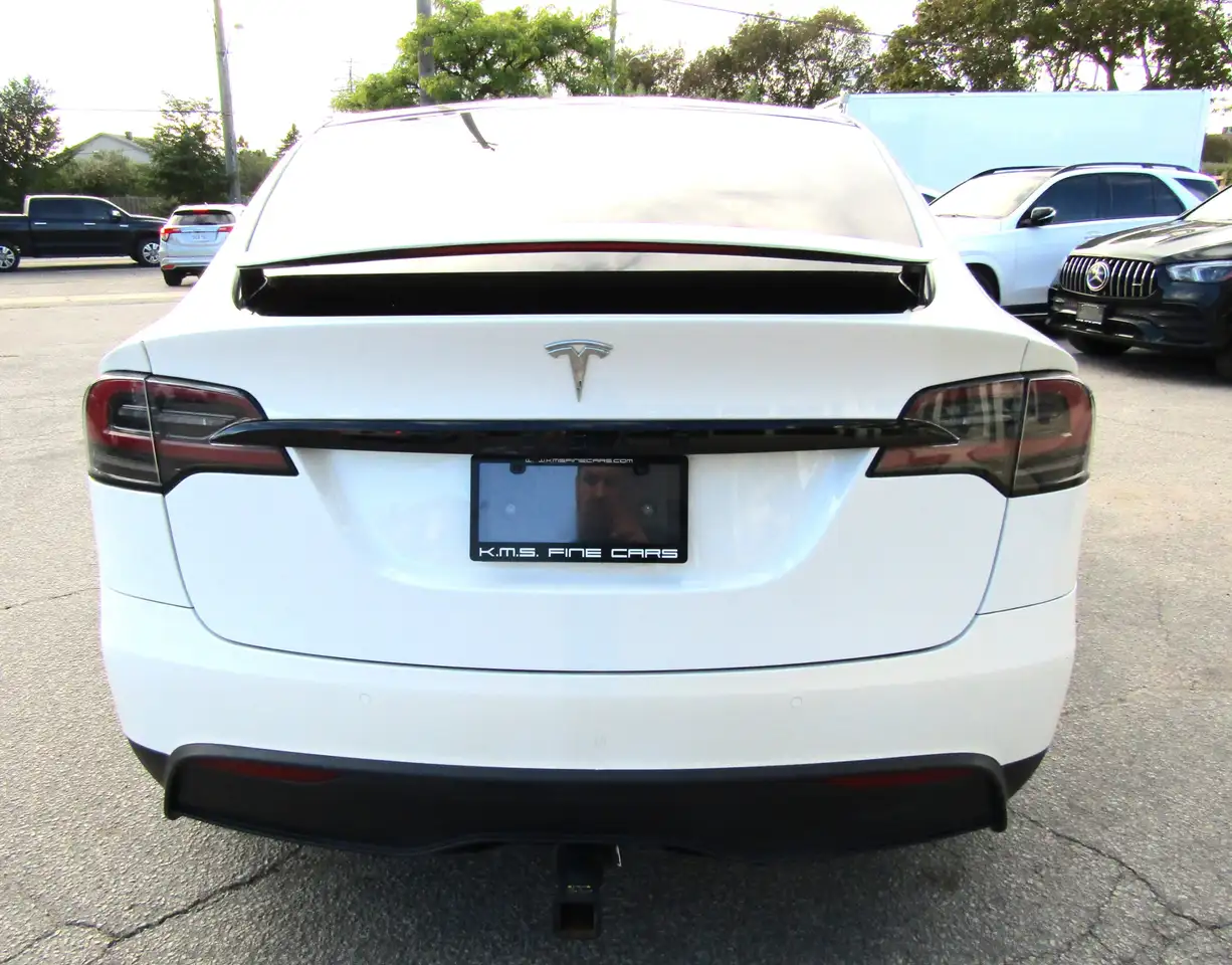 Tesla Model X - Image 6