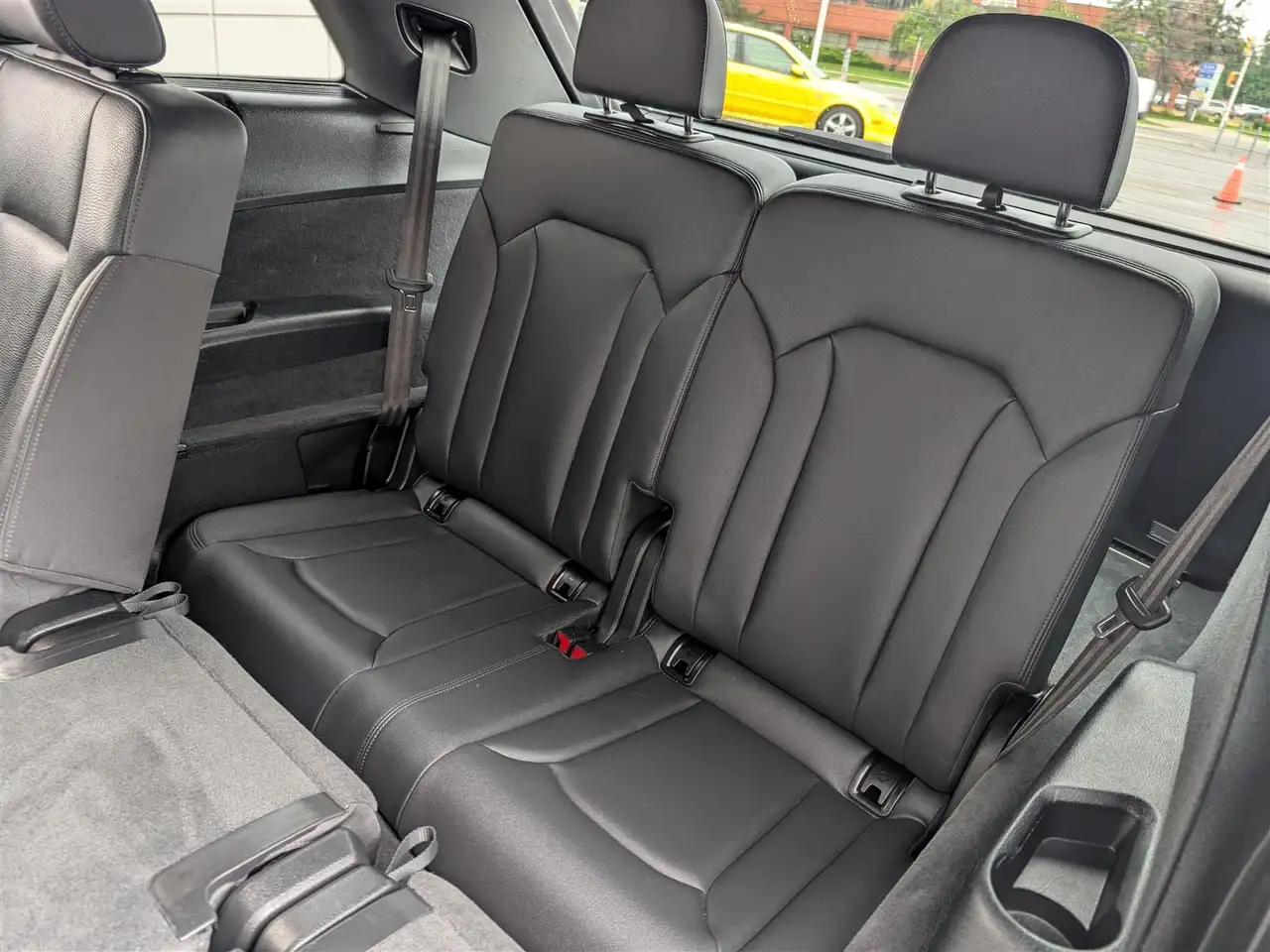 Audi Q7 - Image 18
