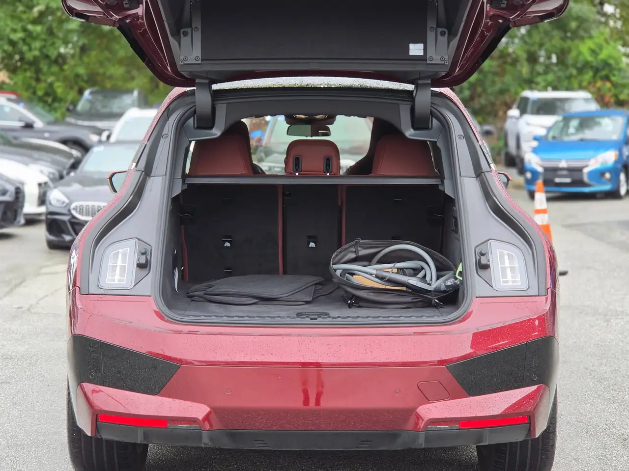 BMW iX - Image 35