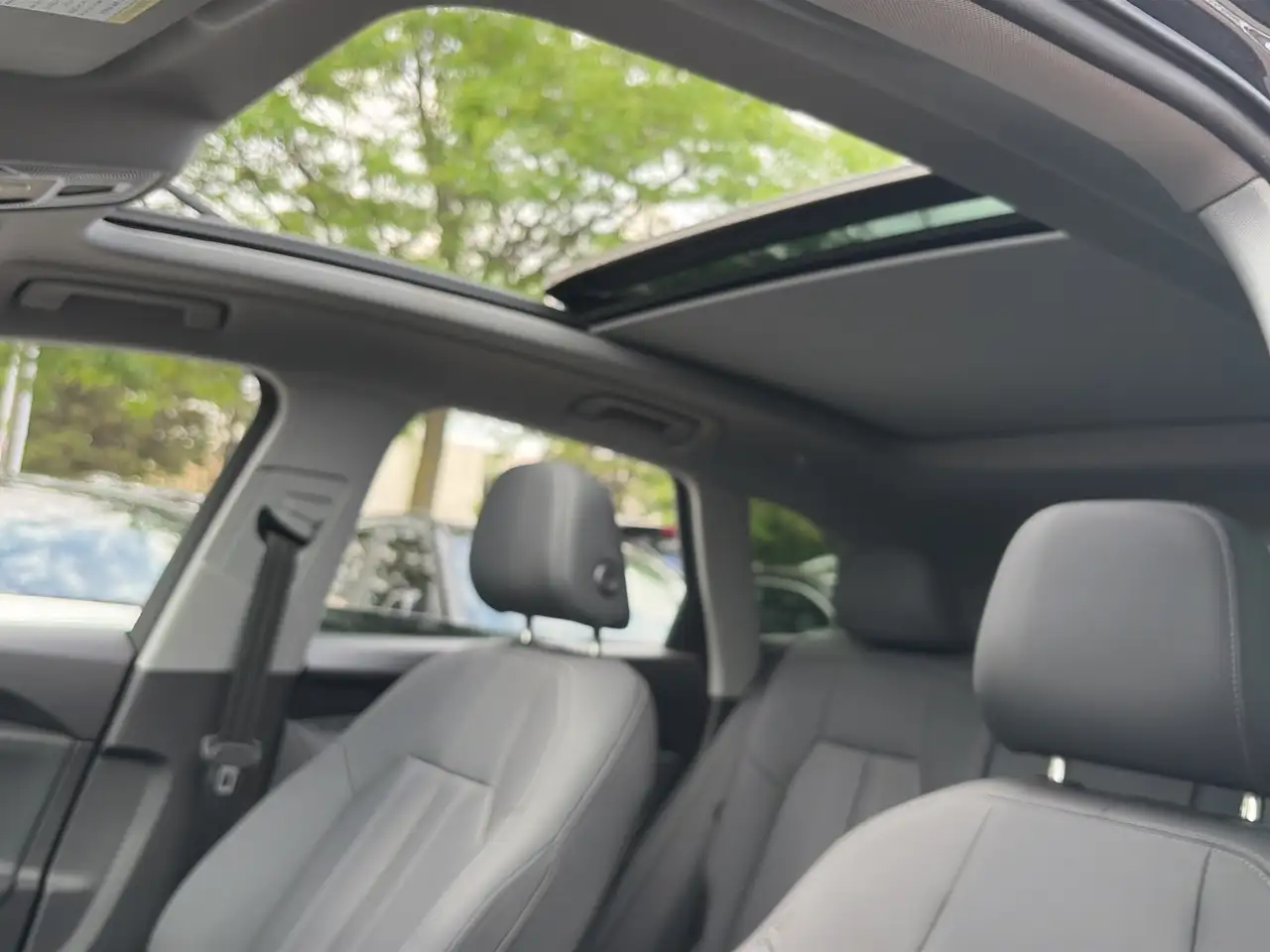 Audi Q5 - Image 10