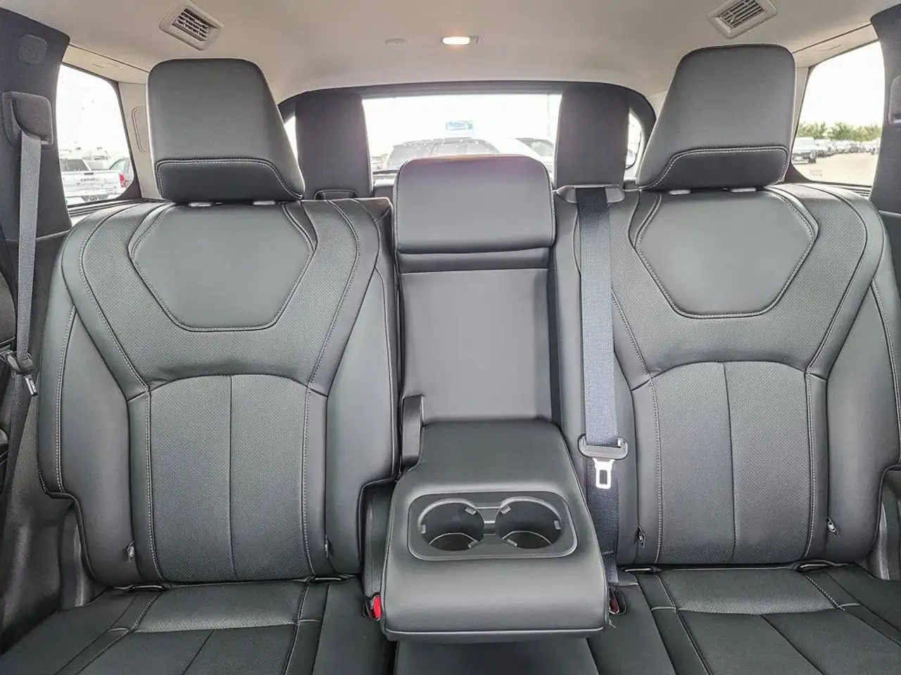 Infiniti QX60 - Image 13