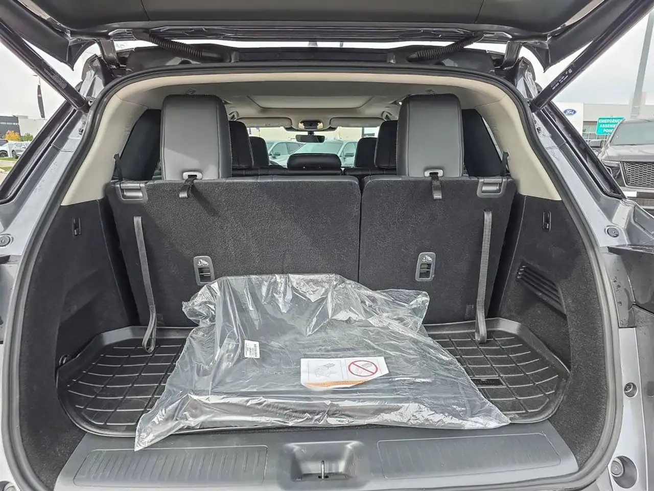 Infiniti QX60 - Image 19