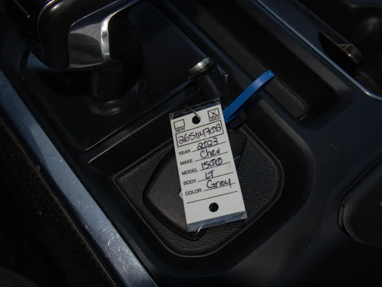 Chevrolet Silverado 1500 - Image 33