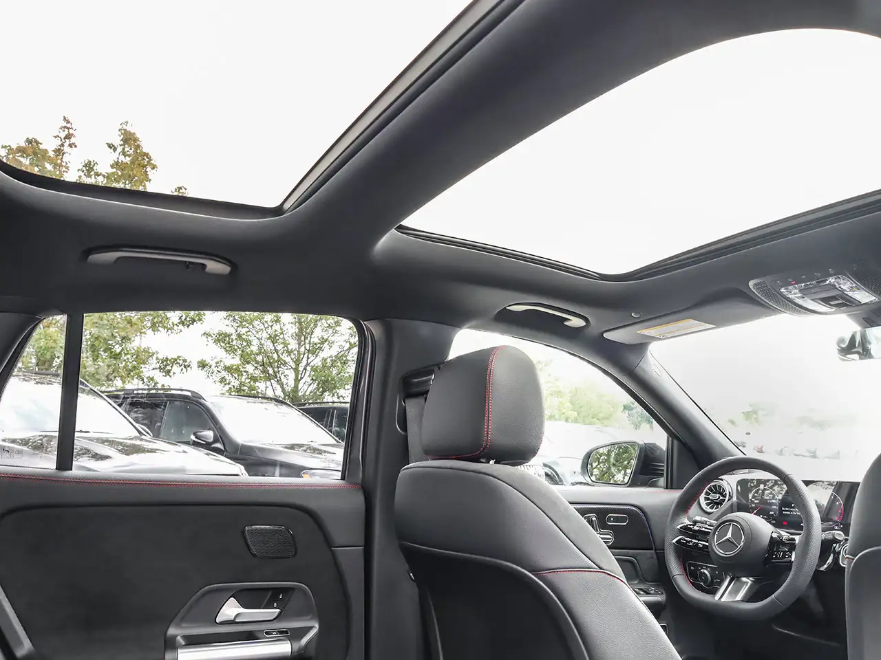 Mercedes-Benz GLA - Image 17