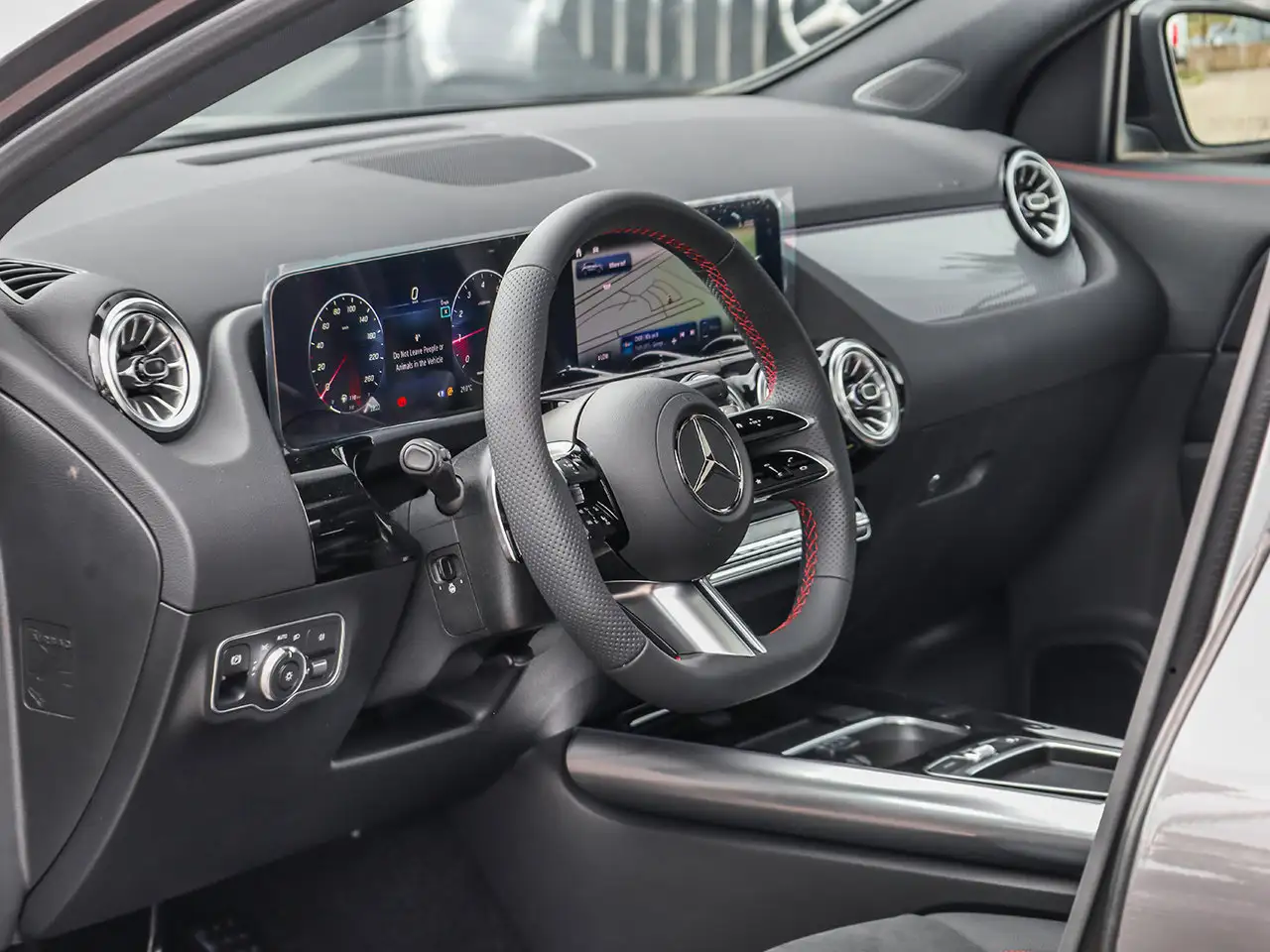 Mercedes-Benz GLA - Image 14