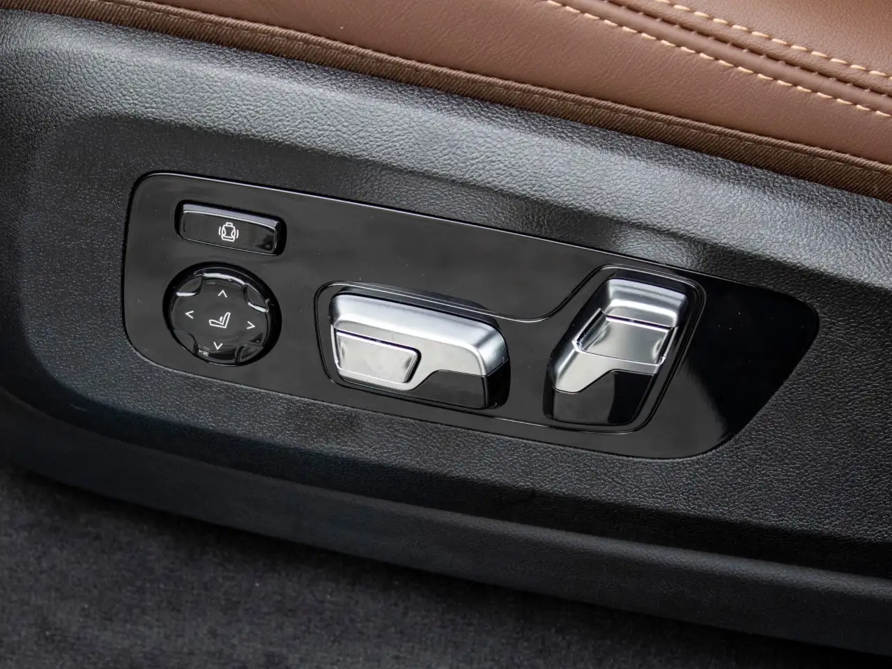 BMW X6 - Image 10