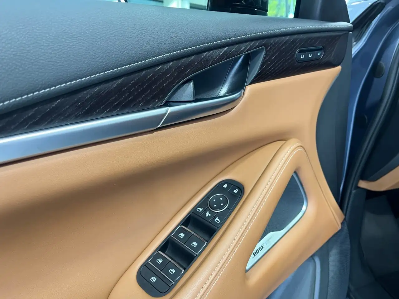Infiniti QX60 - Image 22