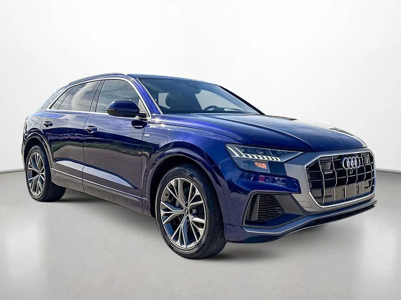 Audi Q8 - Image 8