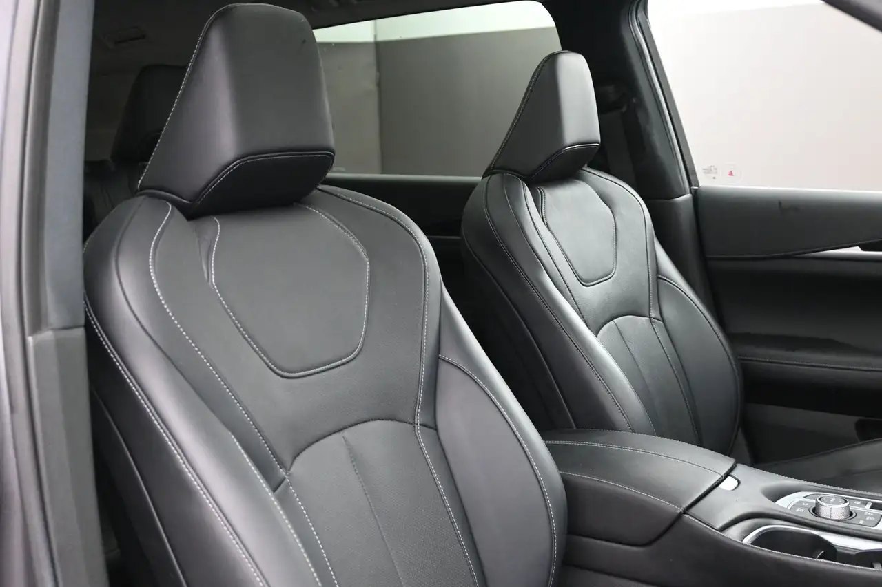 Infiniti QX60 - Image 30