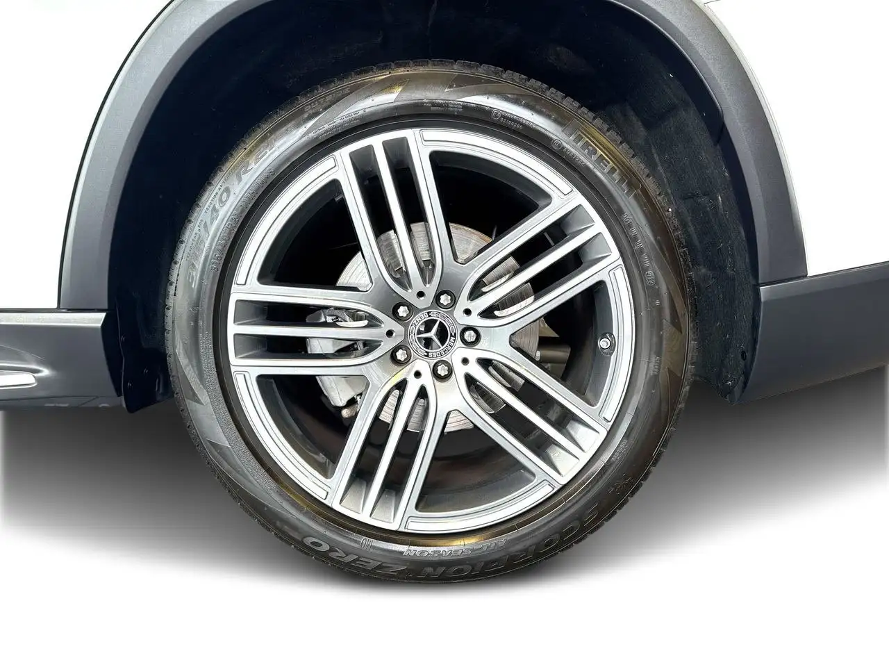 Mercedes-Benz GLS - Image 14