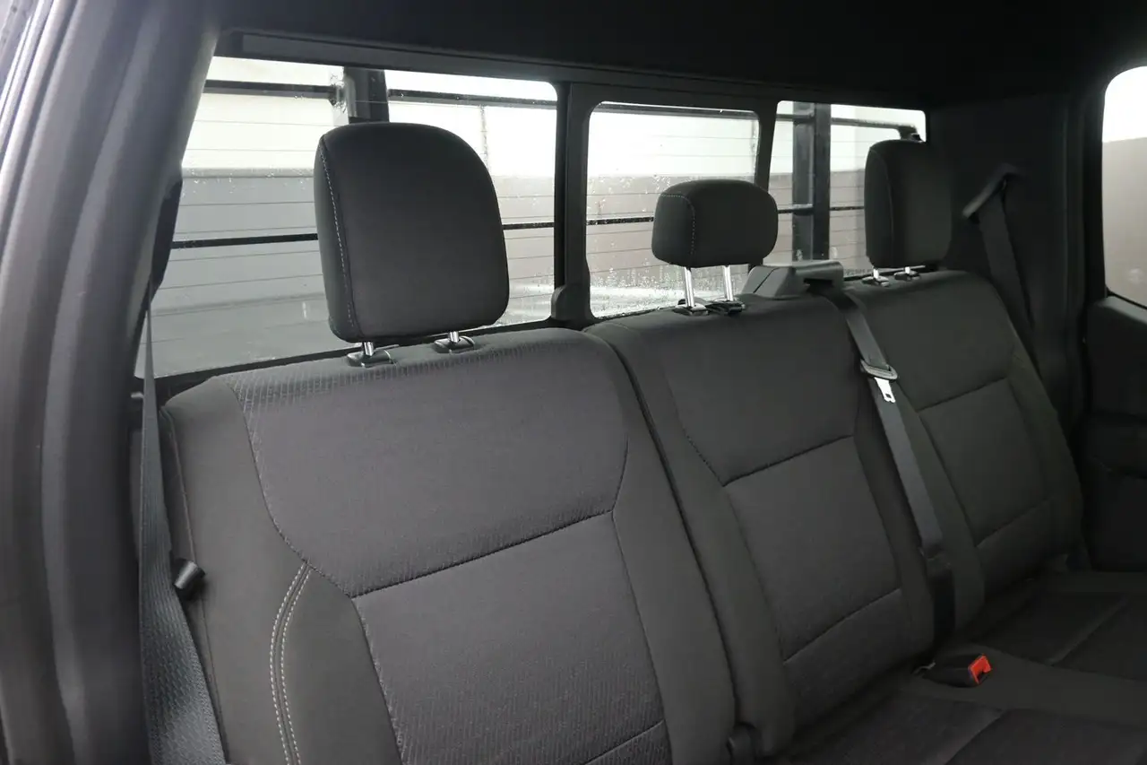 Ford F-150 - Image 30
