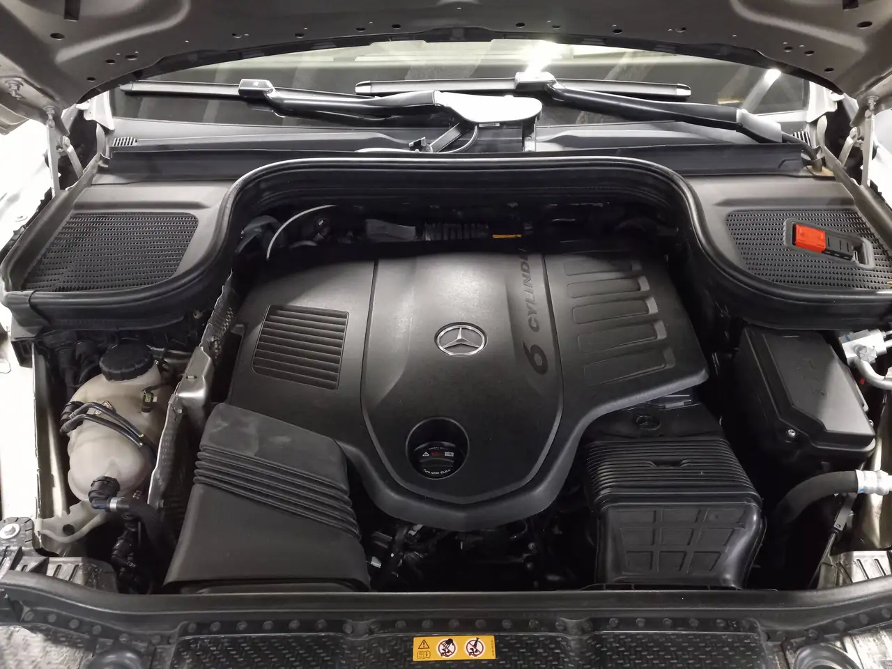 Mercedes-Benz GLE - Image 13