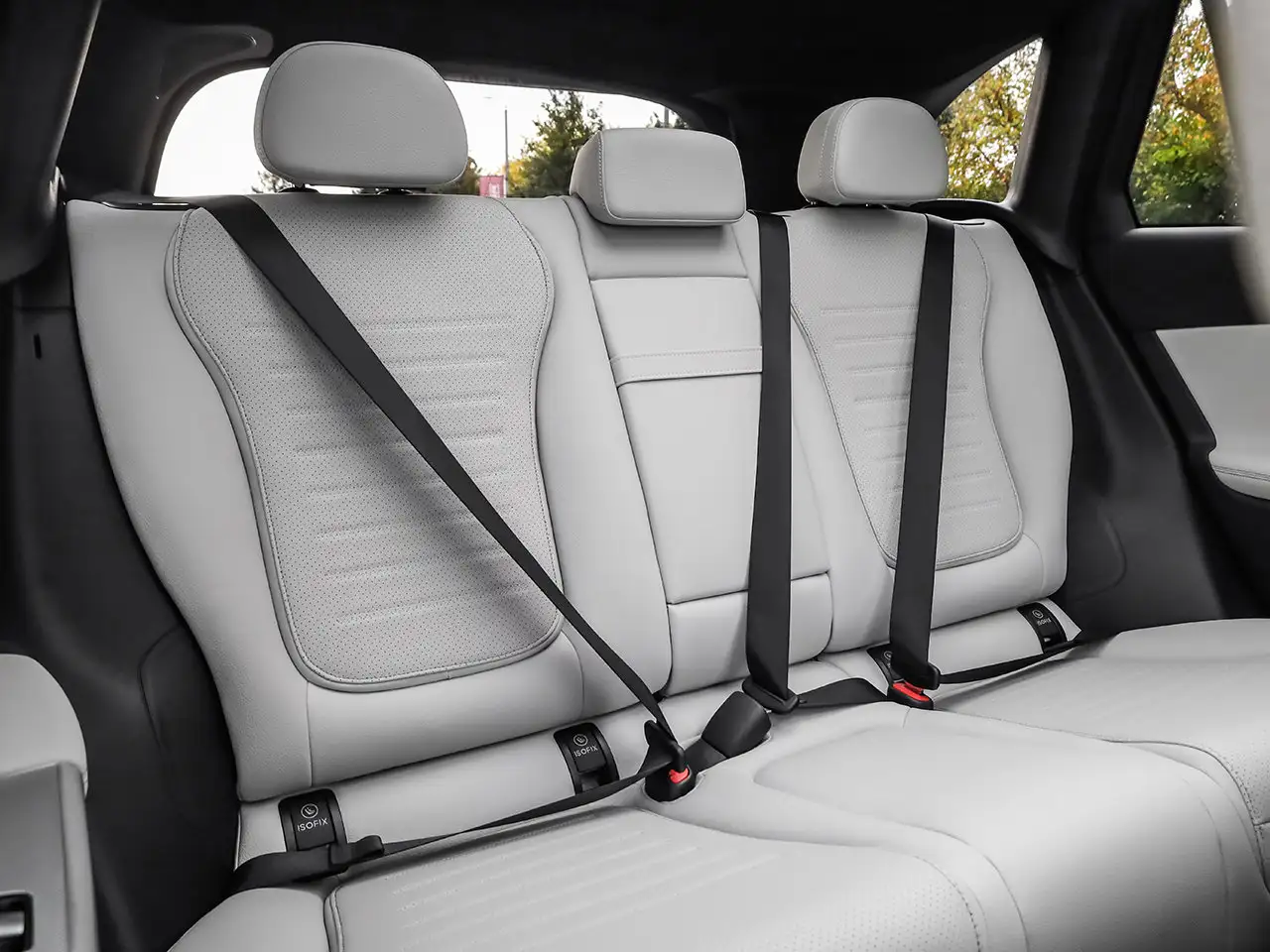 Mercedes-Benz GLC - Image 16