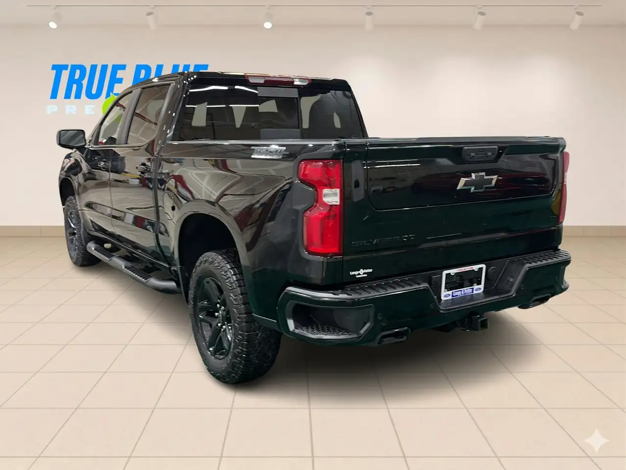 Chevrolet Silverado 1500 - Image 3