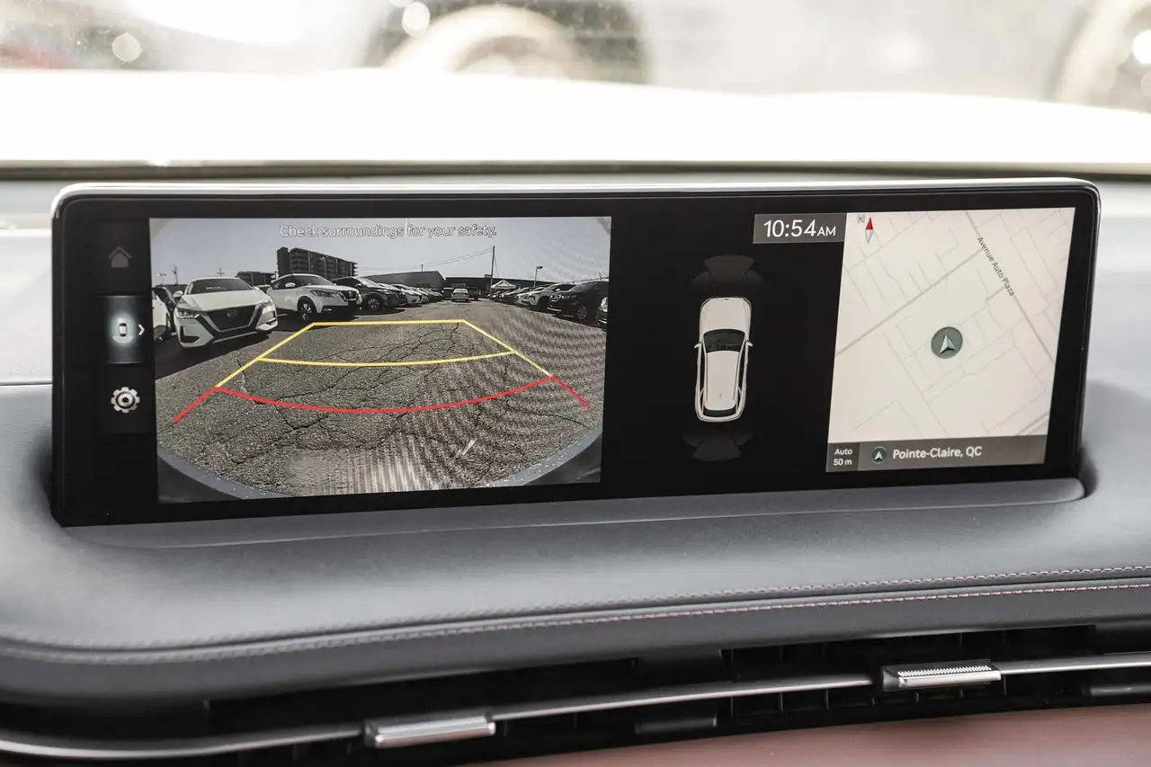 Genesis GV70 - Image 28