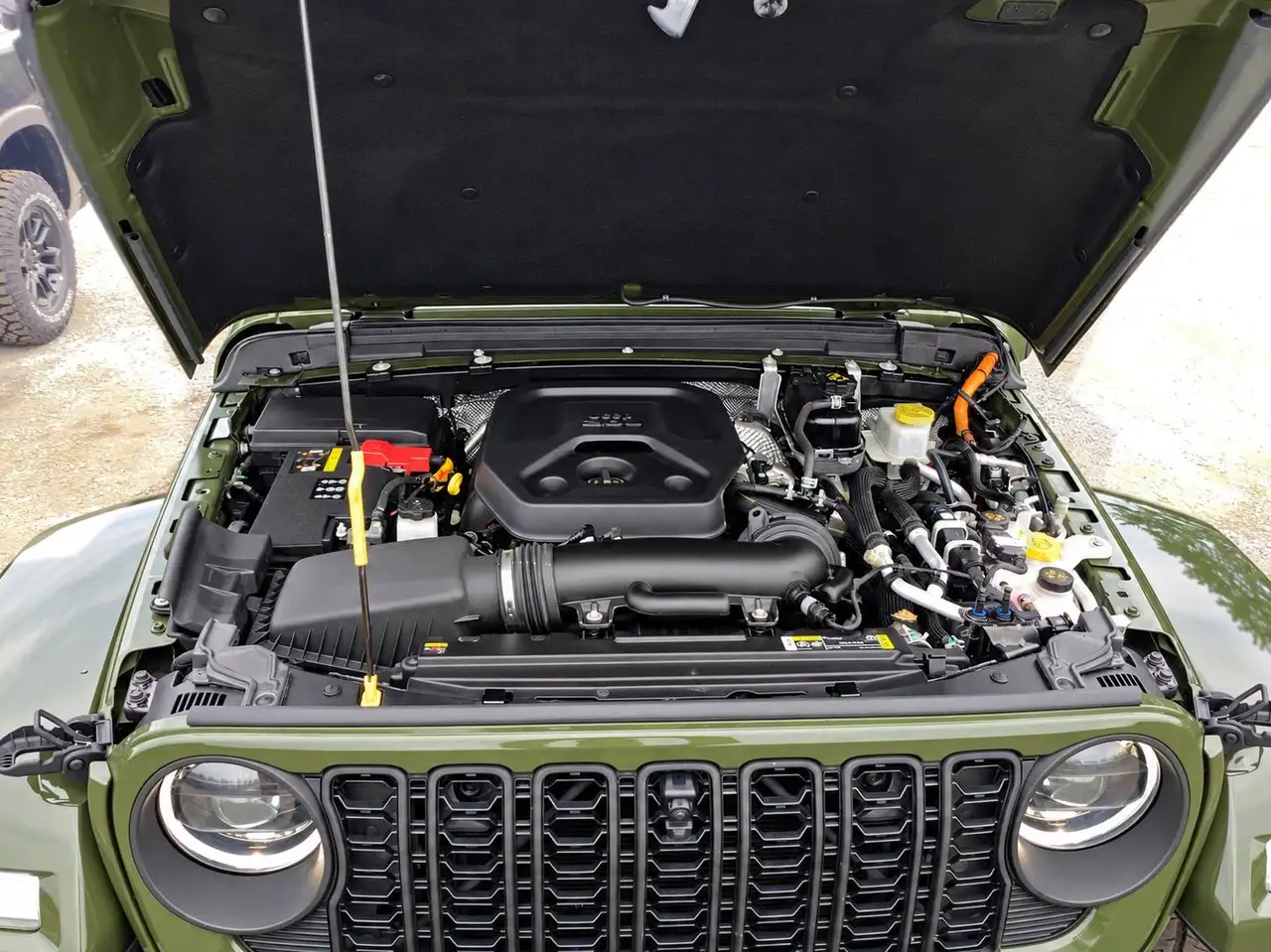 Jeep Wrangler - Image 30