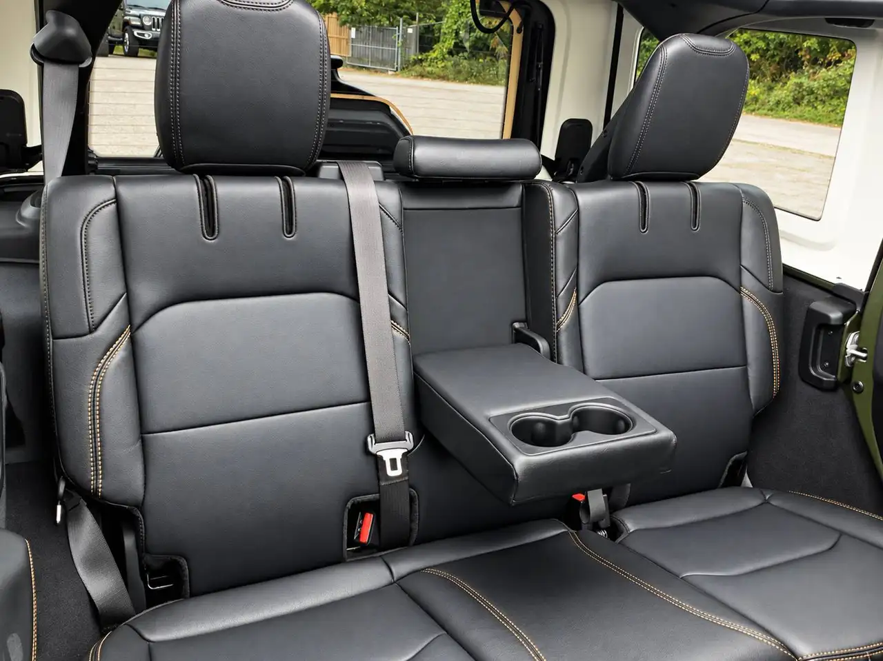 Jeep Wrangler - Image 23