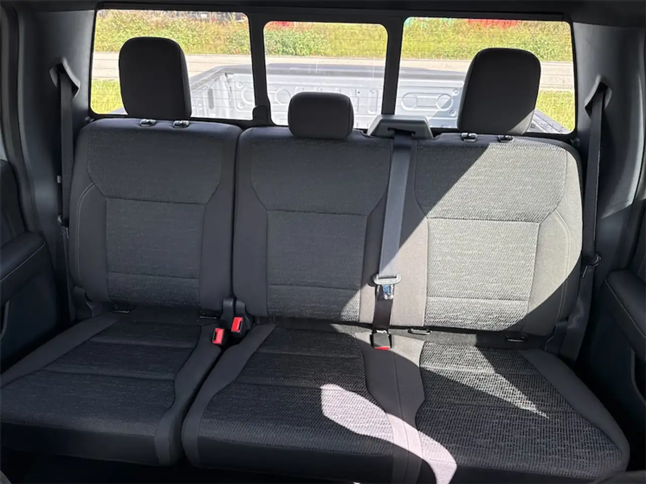 Ford F-150 - Image 11