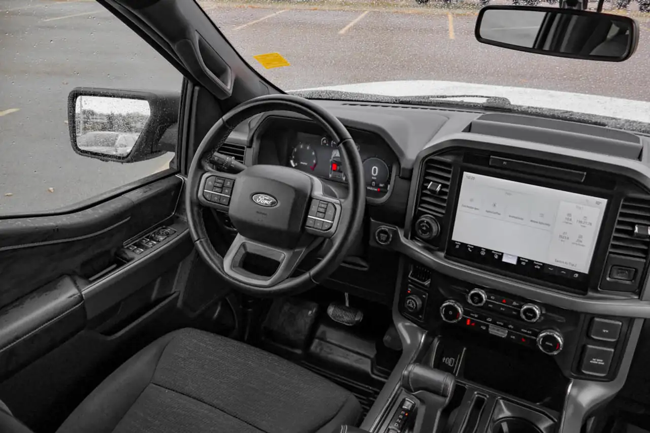 Ford F-150 - Image 27