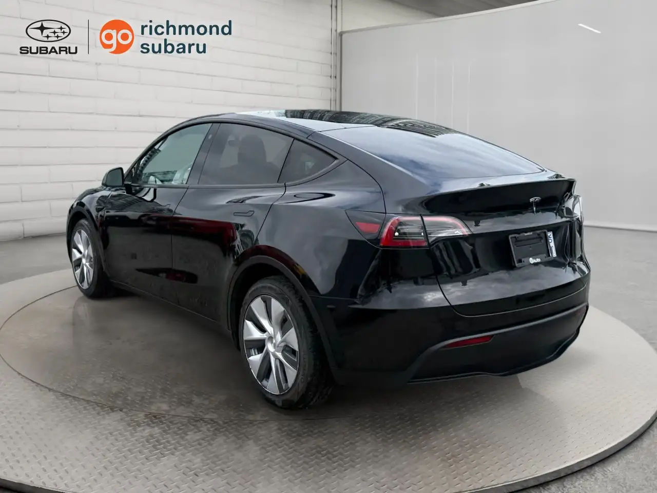 Tesla Model Y - Image 3