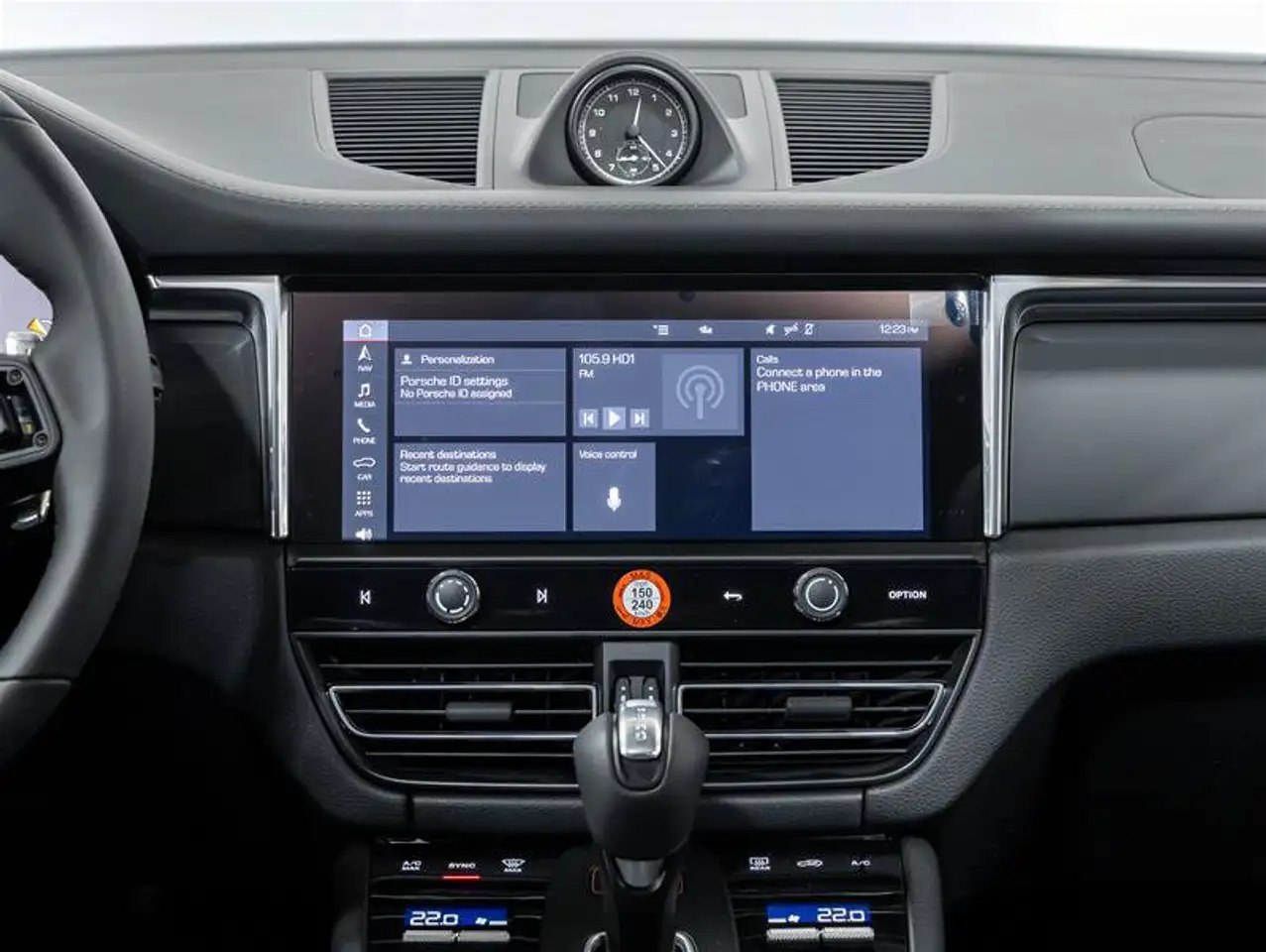 Porsche Macan - Image 29