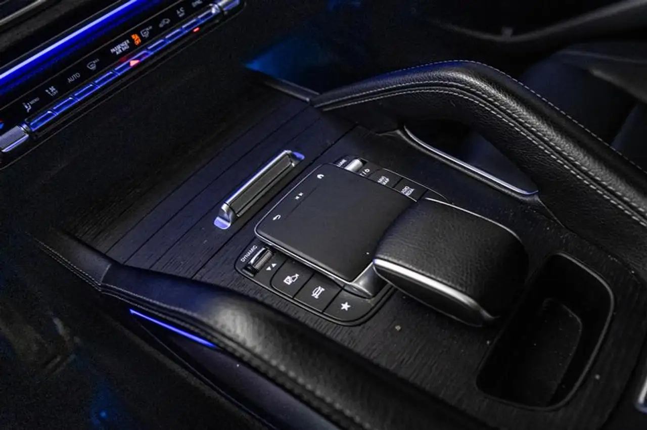 Mercedes-Benz GLE - Image 31