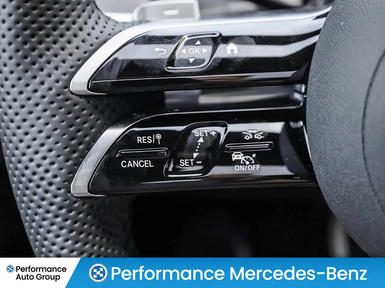 Mercedes-Benz GLC - Image 21