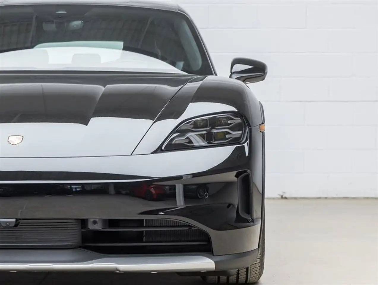 Porsche Taycan - Image 4