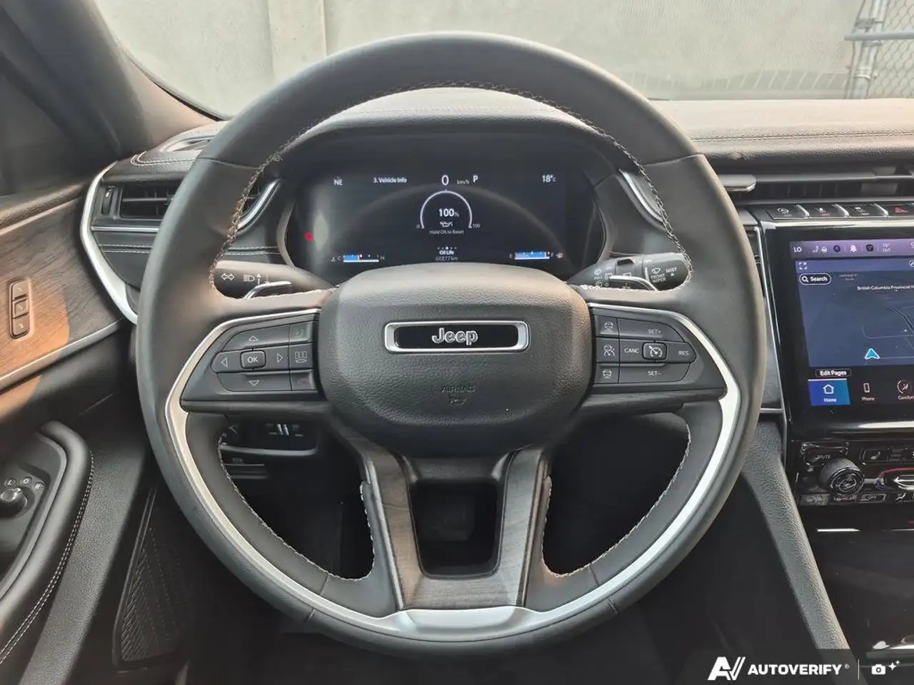 Jeep Grand Cherokee - Image 11