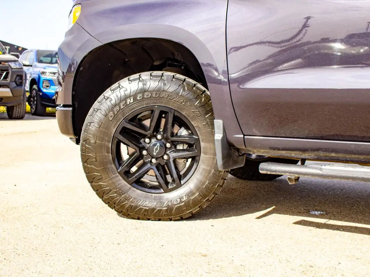 Chevrolet Silverado 1500 - Image 8