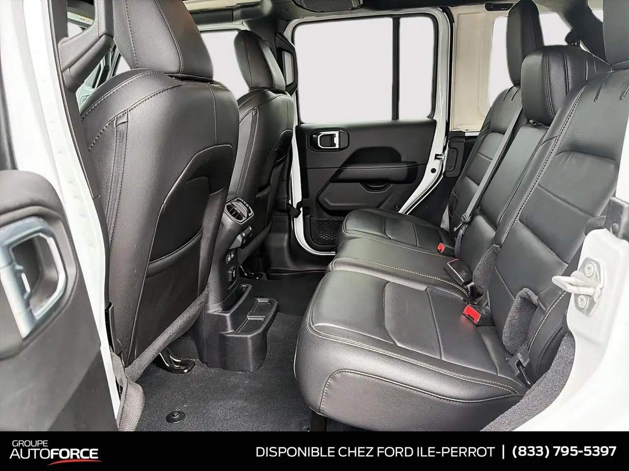 Jeep Wrangler - Image 9