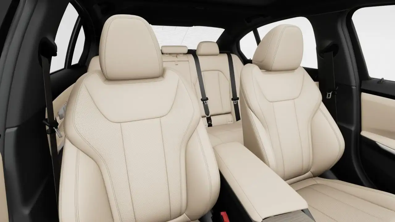 BMW 3 Series - Image 11